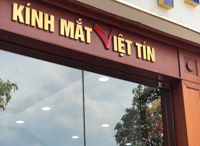 Kính mắt Việt Tín là một cửa hàng kính mắt uy tín lâu đời tại Hà Nội